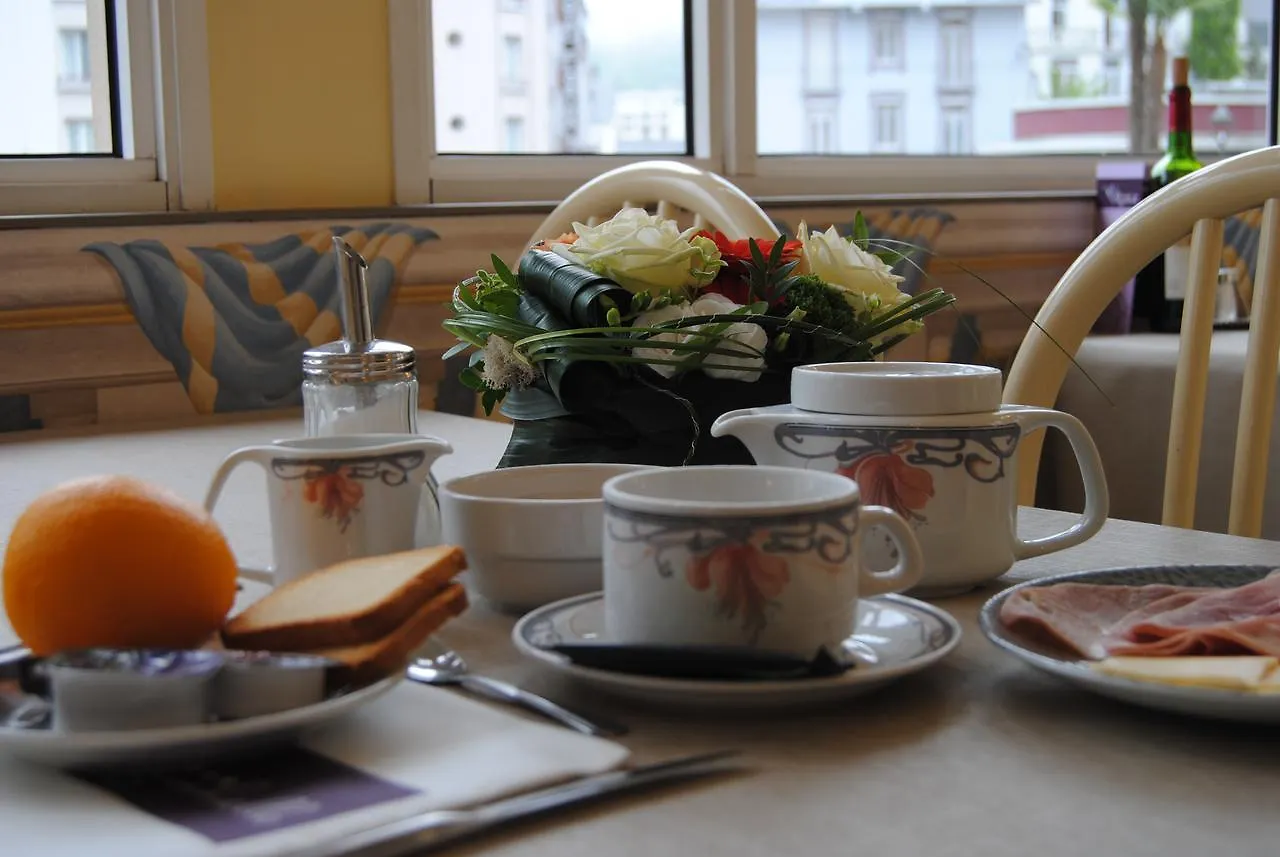 Hotel Roc De Massabielle Lourdes 3*,  Francja